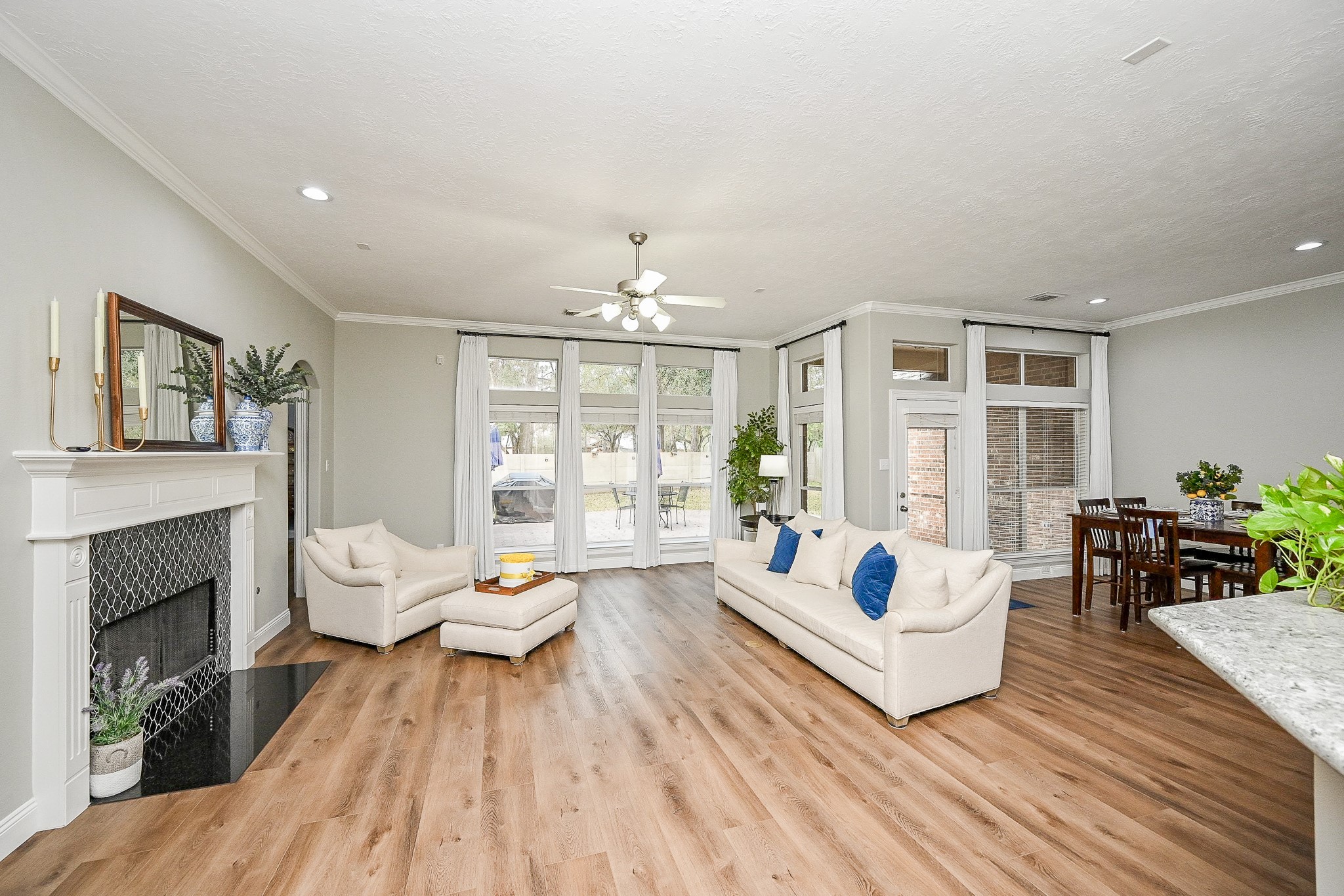 25608 Kransburg Ridge Court Porter, TX 77365 - Photo 9 of 30 As you enter the open living area