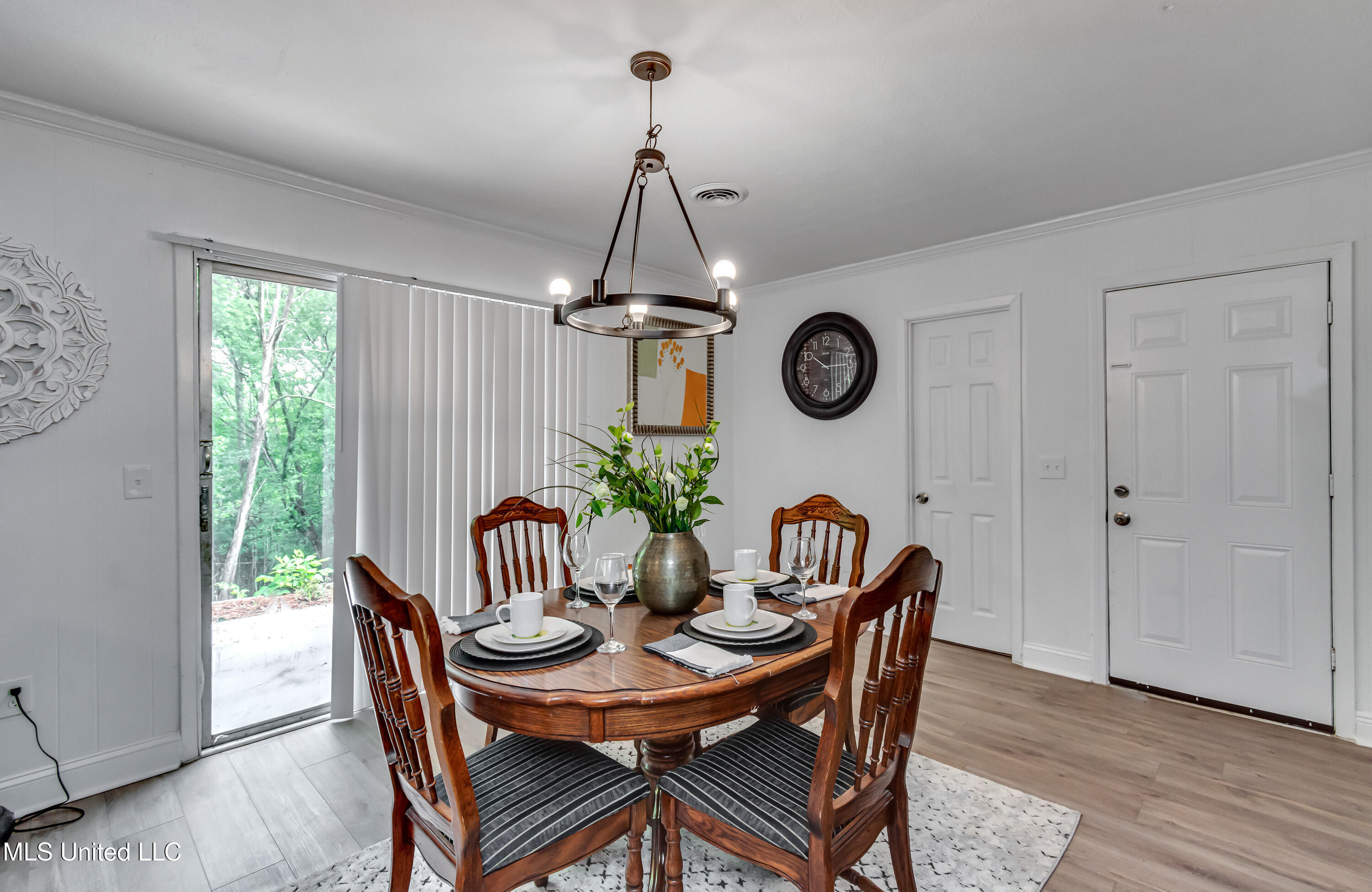 667 Queen Circle Jackson, MS 39209 - Photo 14 of 38 667 Queen Cir-28