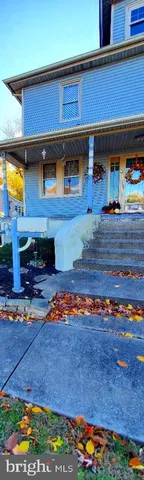 a view of an outdoor space and a yard