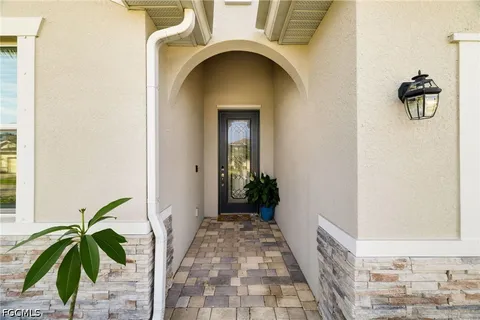 a view of a hallway with entryway