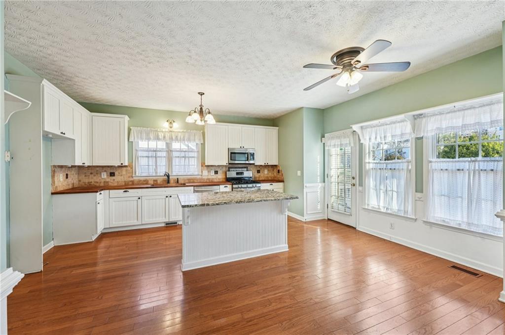 220 Doubles Drive Covington, GA 30016 - Photo 10 of 65