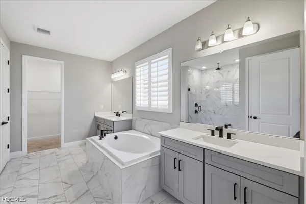 $3,700 | 2038 Grove Drive, Naples, FL 34120
