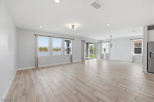 $3,700 | 2038 Grove Drive, Naples, FL 34120