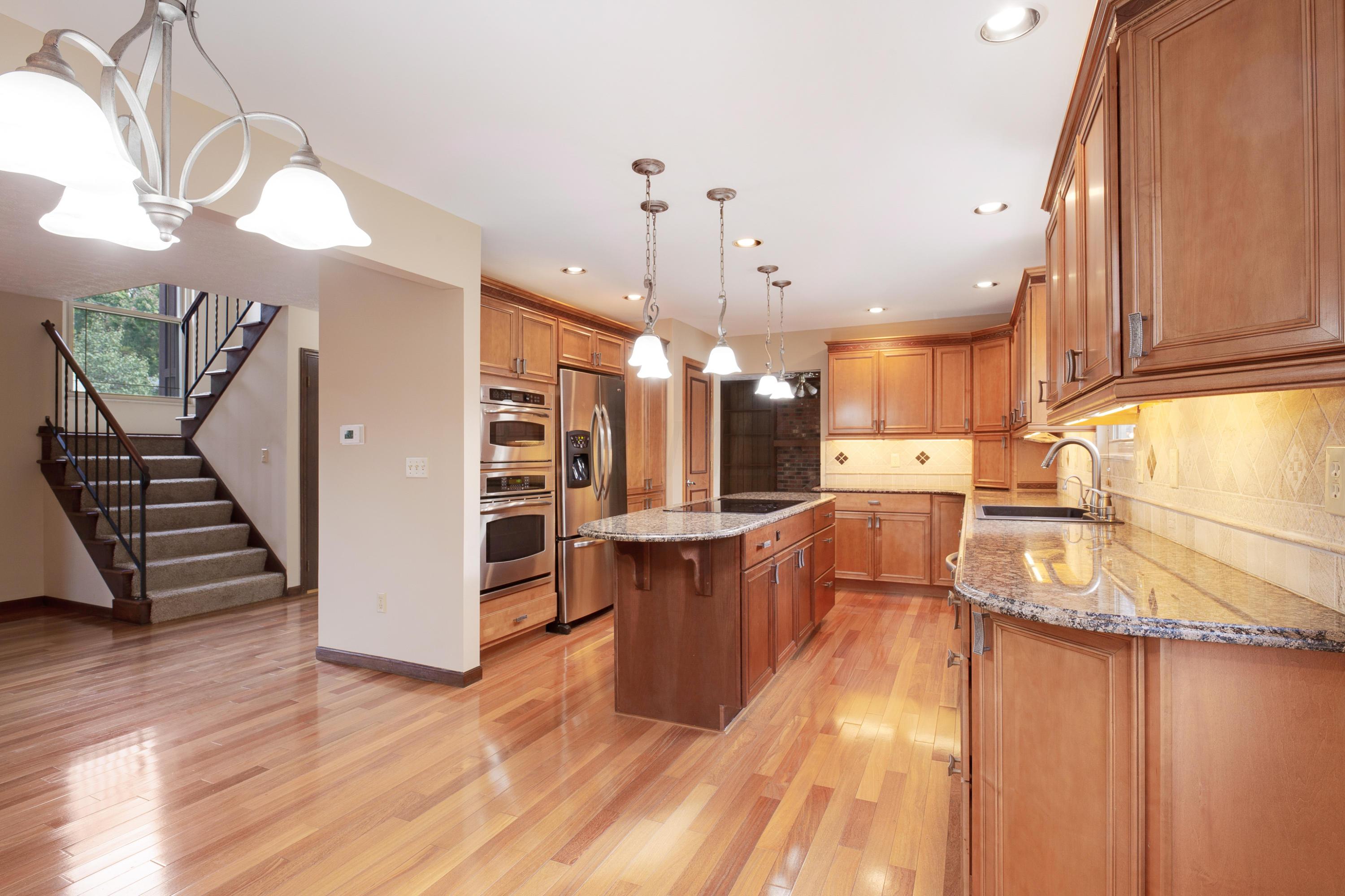 803 Riva Ridge Boulevard Columbus, OH 43230 - Photo 12 of 39 Gallery Image 12