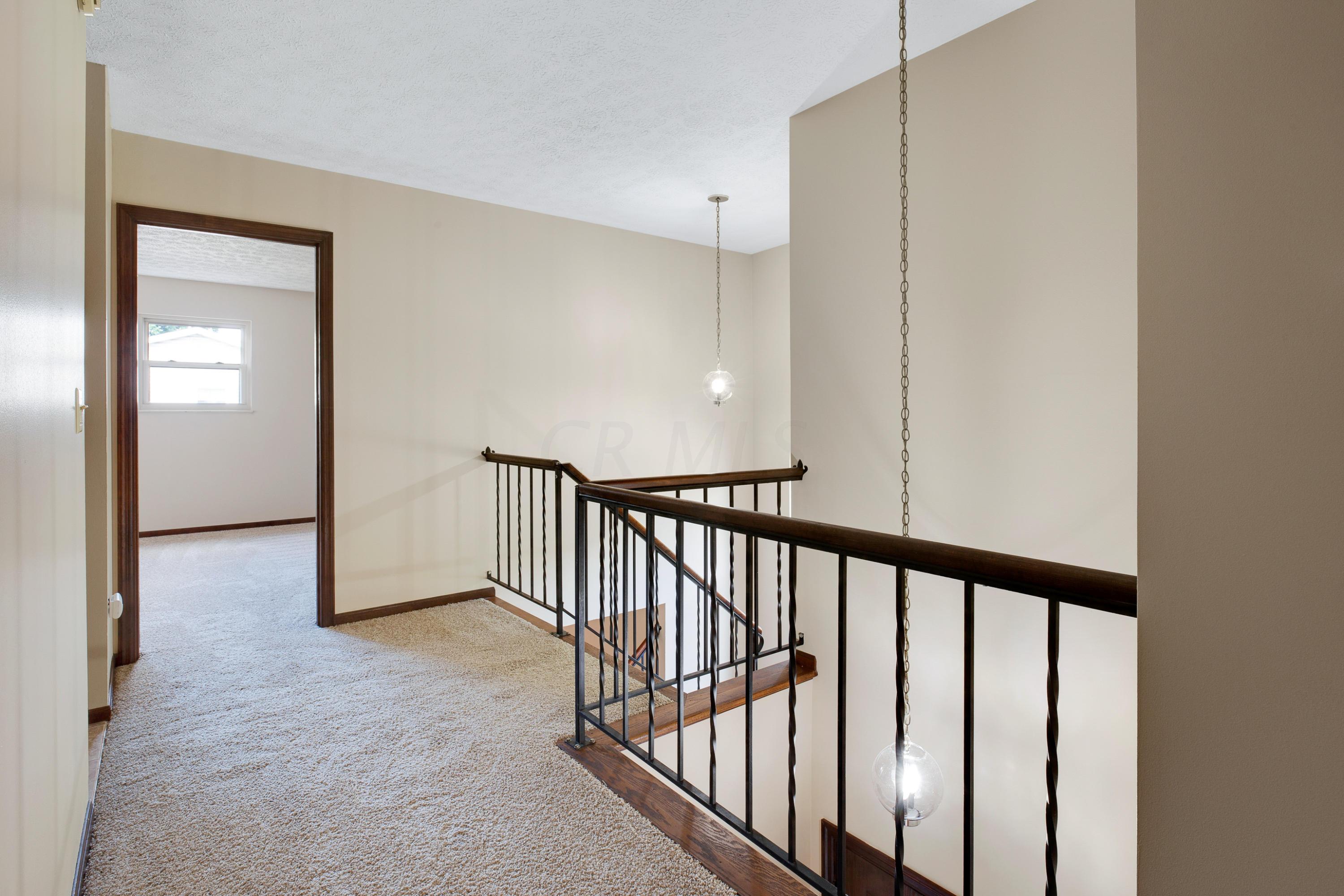 803 Riva Ridge Boulevard Columbus, OH 43230 - Photo 21 of 39 Gallery Image 21