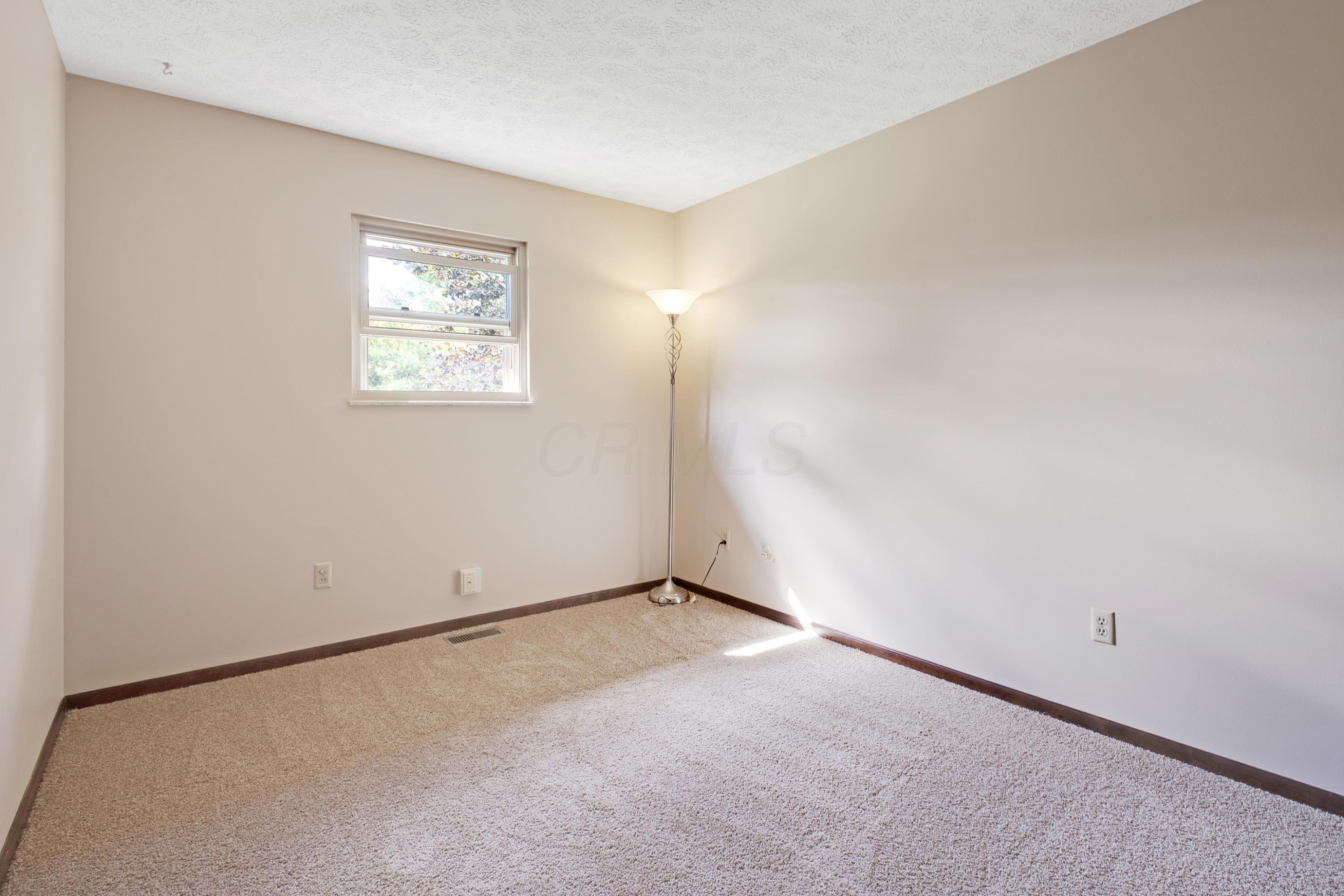 803 Riva Ridge Boulevard Columbus, OH 43230 - Photo 23 of 39 Gallery Image 23