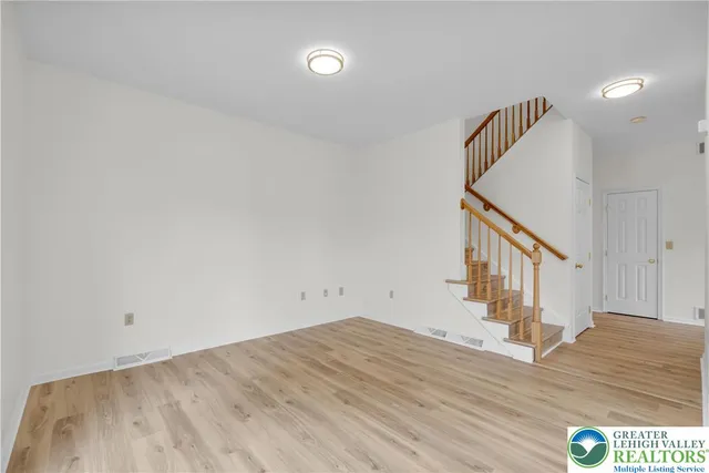 $2,470 | 1332 Adams Street, Northampton, PA 18067