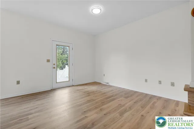 $2,470 | 1332 Adams Street, Northampton, PA 18067