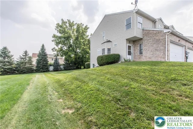 $2,470 | 1332 Adams Street, Northampton, PA 18067