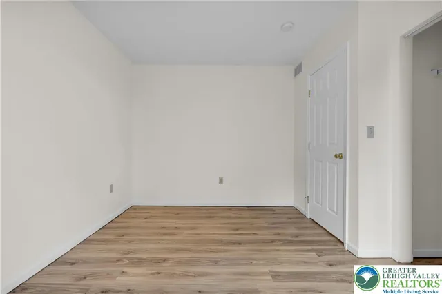 $2,470 | 1332 Adams Street, Northampton, PA 18067