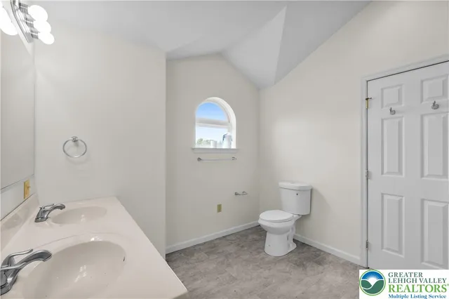 $2,470 | 1332 Adams Street, Northampton, PA 18067