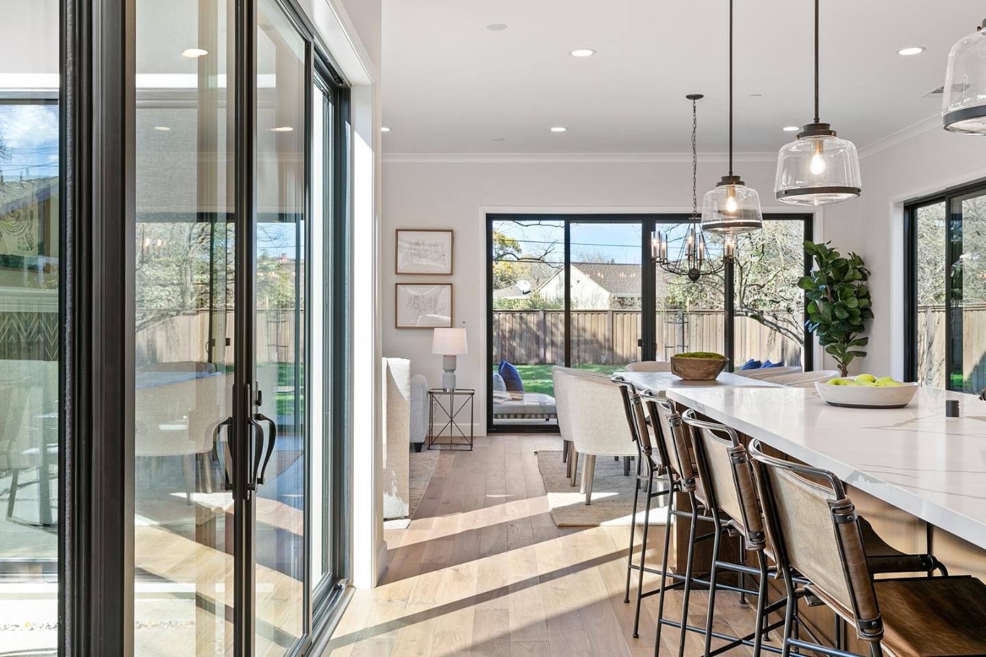 646 Ehrhorn Avenue Mountain View, CA 94041 - Photo 12 of 50