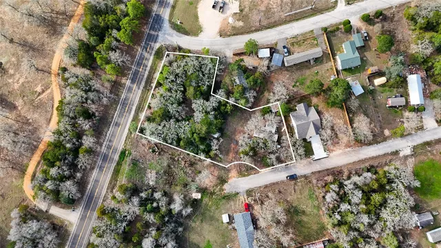 $110,000 | 115 Eaglenest Court, Smithville, TX 78957