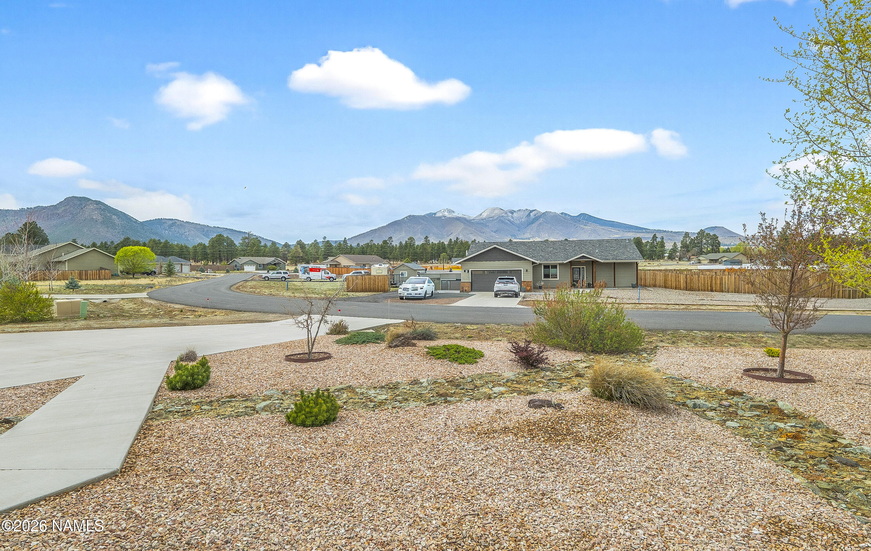 10418 Lundin Road Flagstaff, AZ 86004 - Photo 2 of 32 10418-lundin-road-flagstaff-az-usa-031