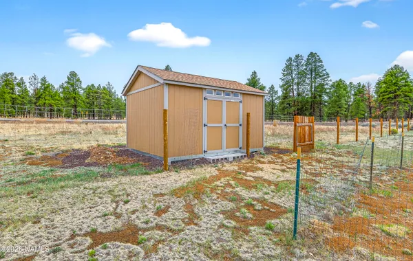 $915,000 | 10418 Lundin Road, Flagstaff, AZ 86004