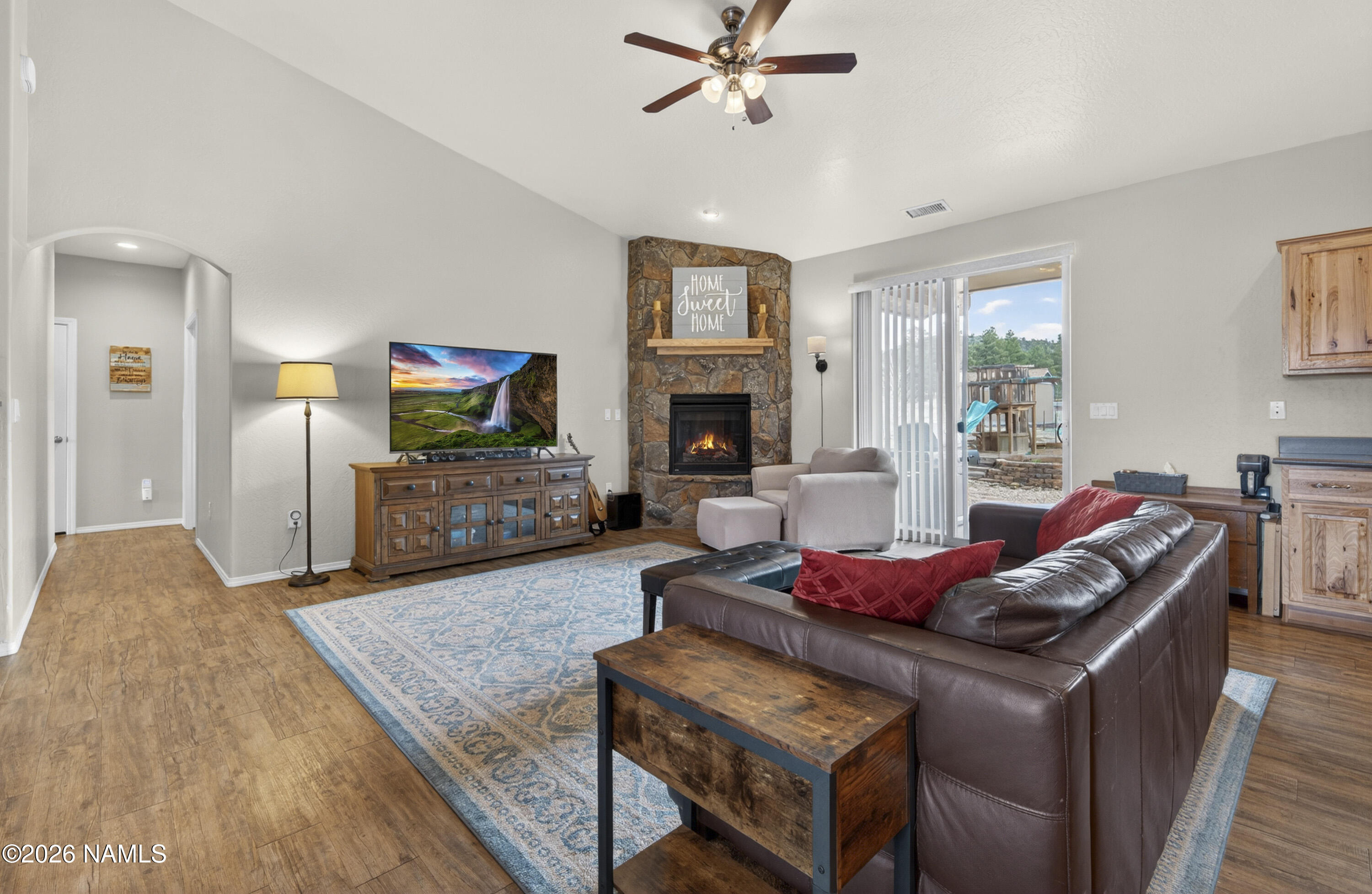 10418 Lundin Road Flagstaff, AZ 86004 - Photo 5 of 32 10418-lundin-road-flagstaff-az-usa-007