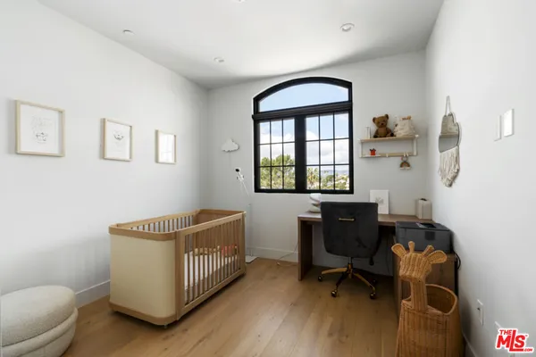 $6,500 | 738 Parkman Avenue, Los Angeles, CA 90026