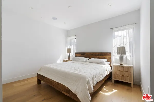 $6,500 | 738 Parkman Avenue, Los Angeles, CA 90026