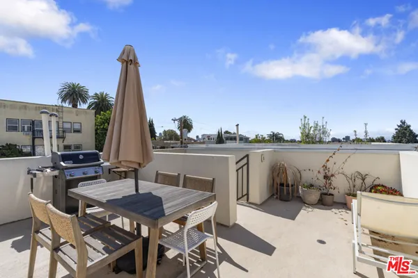 $6,500 | 738 Parkman Avenue, Los Angeles, CA 90026