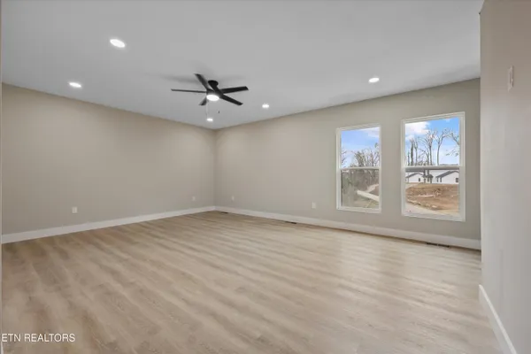 $499,000 | 1024 North Gay Street, Dandridge, TN 37725