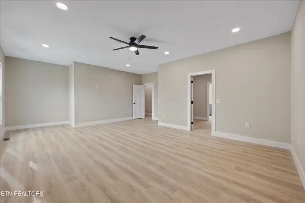 $499,000 | 1024 North Gay Street, Dandridge, TN 37725