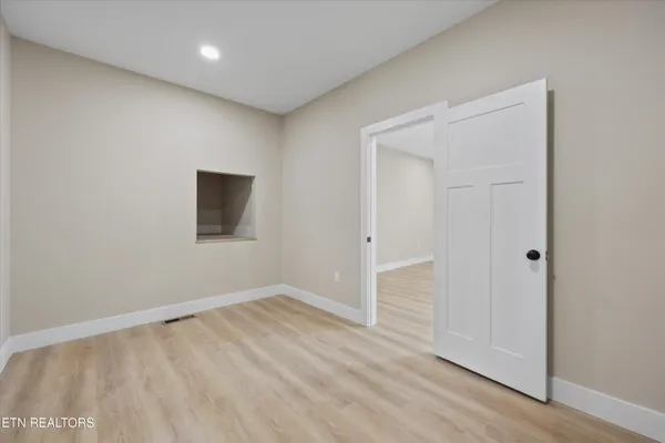 $499,000 | 1024 North Gay Street, Dandridge, TN 37725