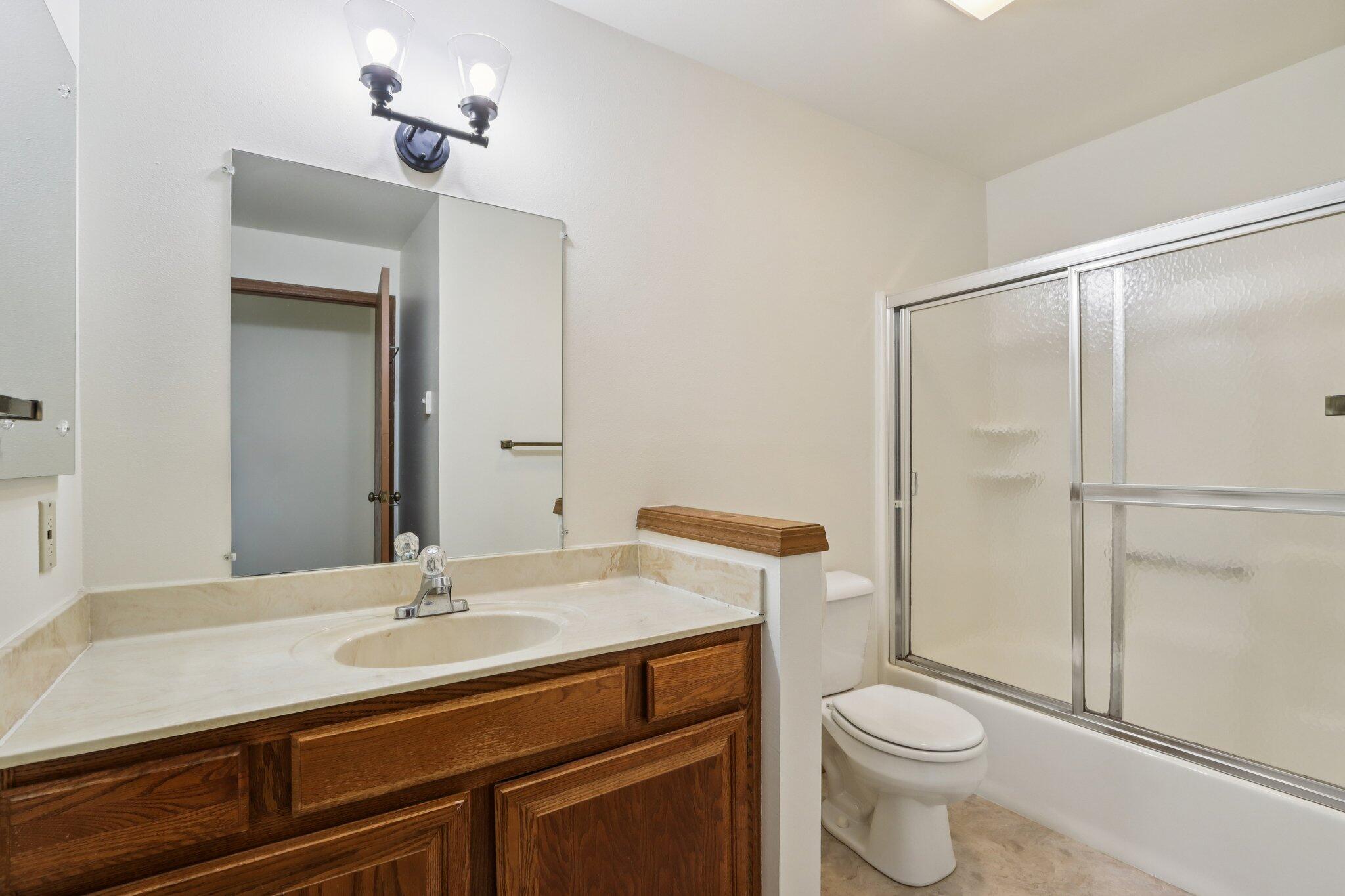4417 South Green Ridge Circle, Unit G Greenfield, WI 53220 - Photo 17 of 34 Bathroom