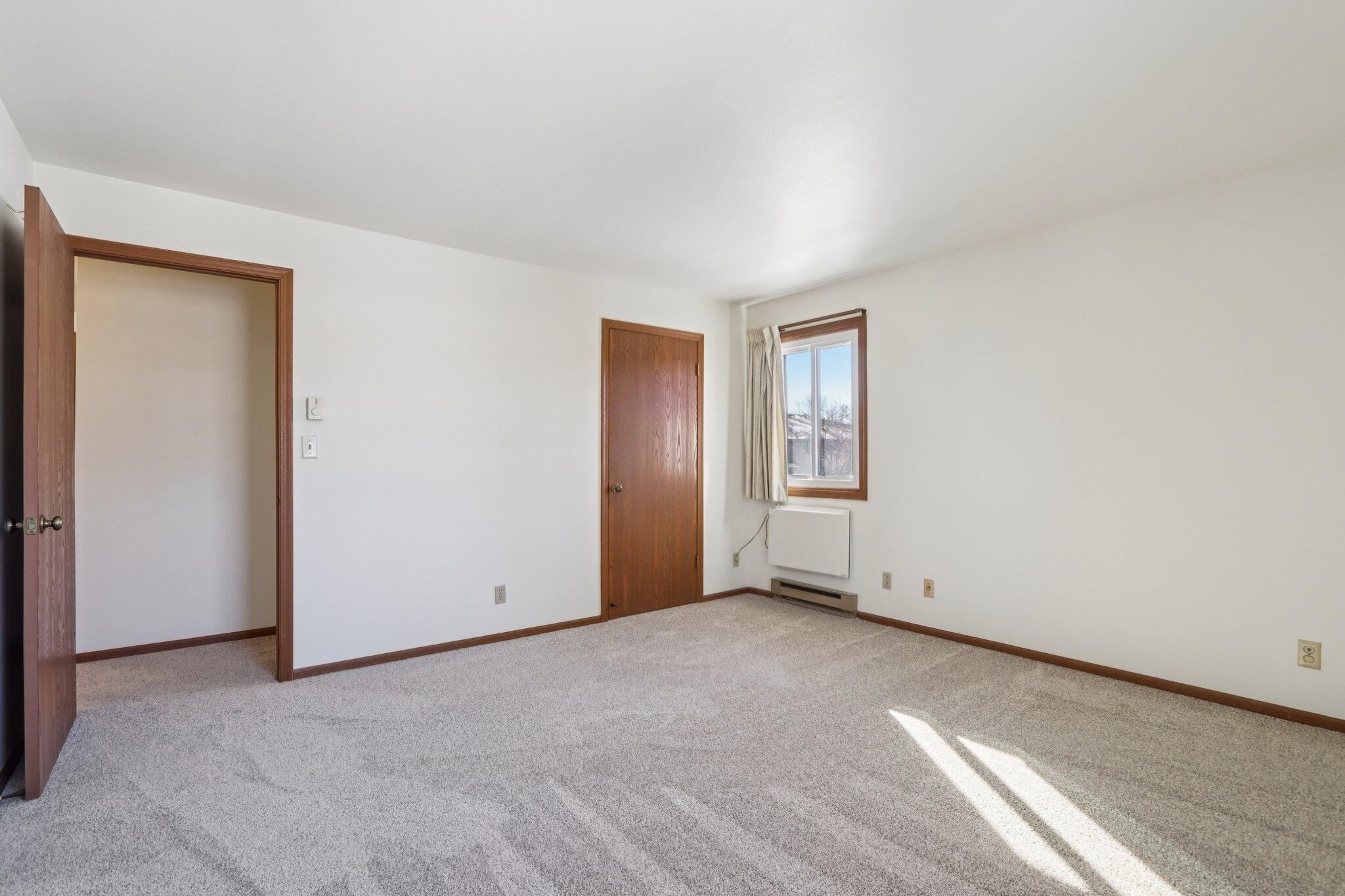 4417 South Green Ridge Circle, Unit G Greenfield, WI 53220 - Photo 19 of 34 Bedroom 1