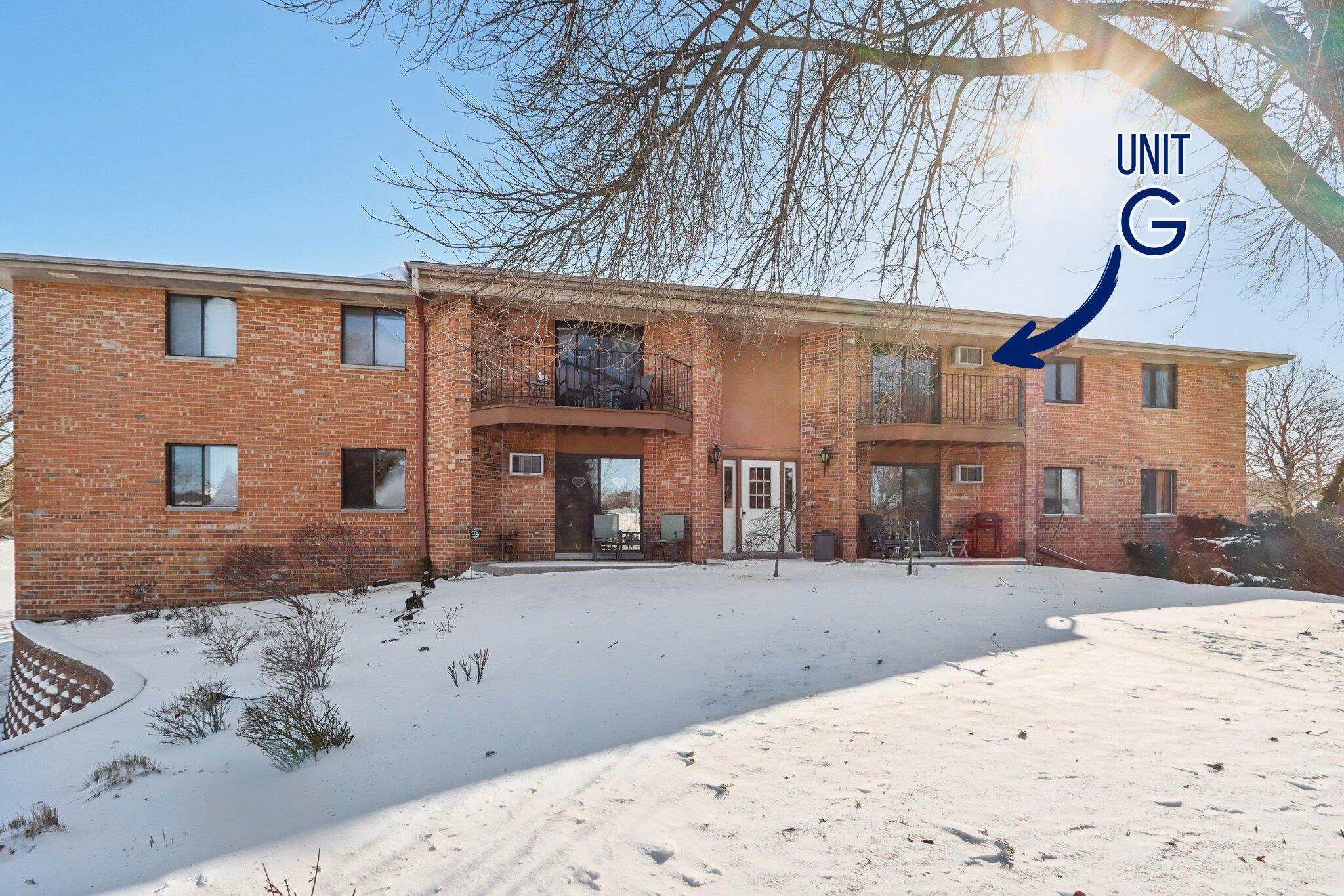 4417 South Green Ridge Circle, Unit G Greenfield, WI 53220 - Photo 31 of 34 Exterior Rear of Building