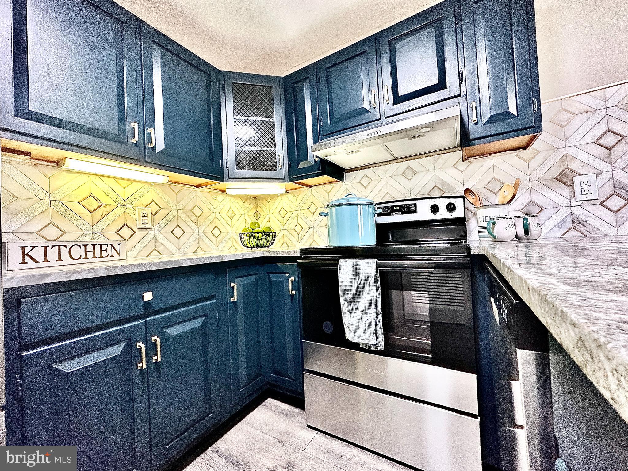 219 Coventry Road Fairless Hills, PA 19030 - Photo 12 of 43