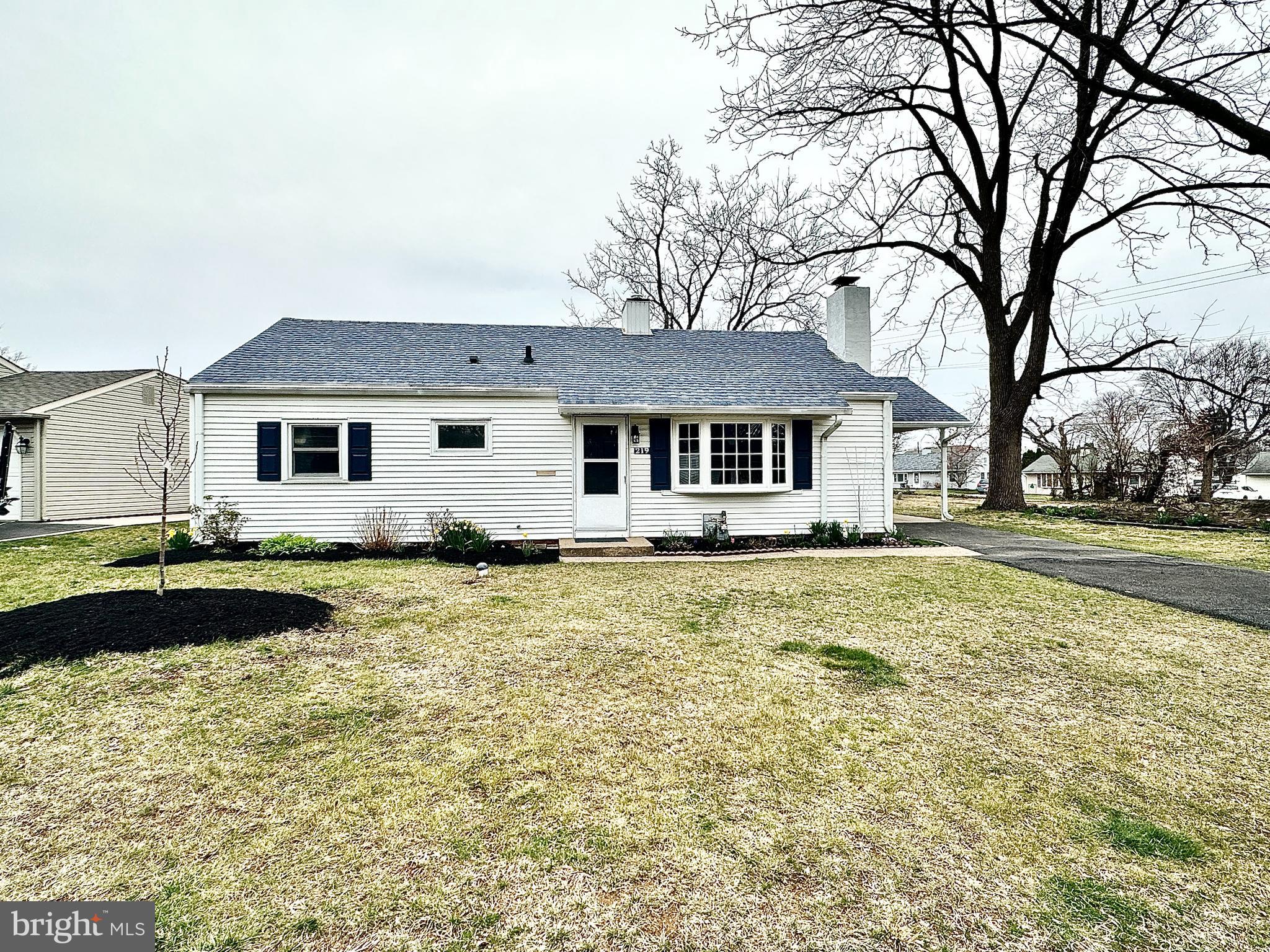 219 Coventry Road Fairless Hills, PA 19030 - Photo 2 of 43