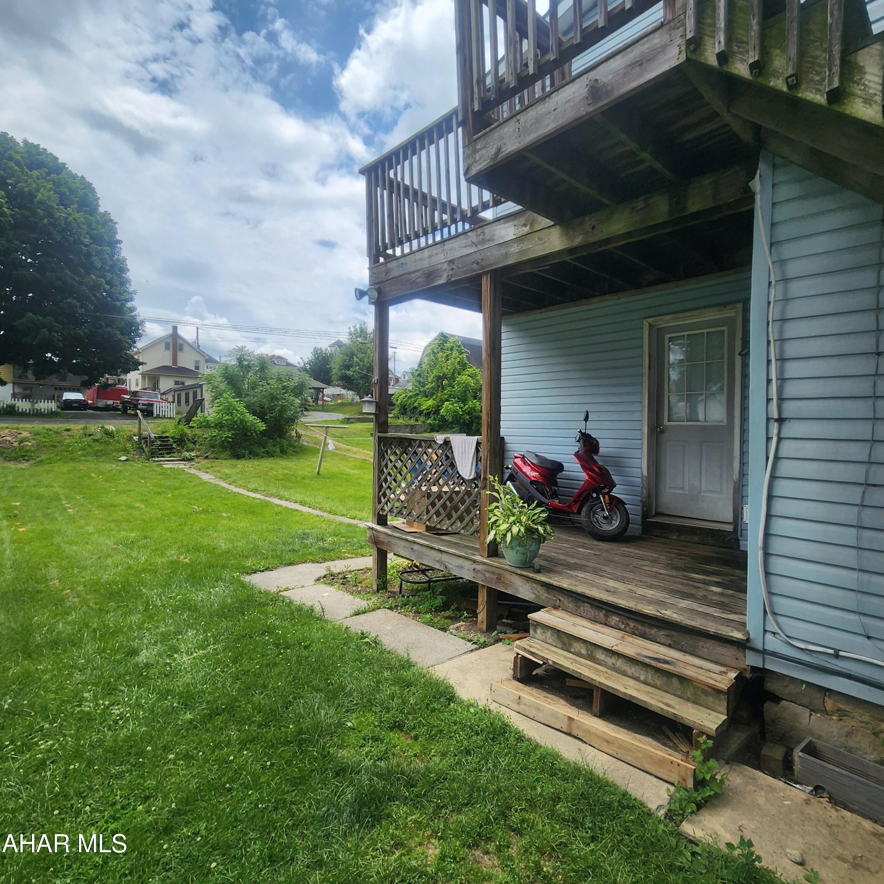 714 East Main Street Roaring Spring, PA 16673 - Photo 3 of 4