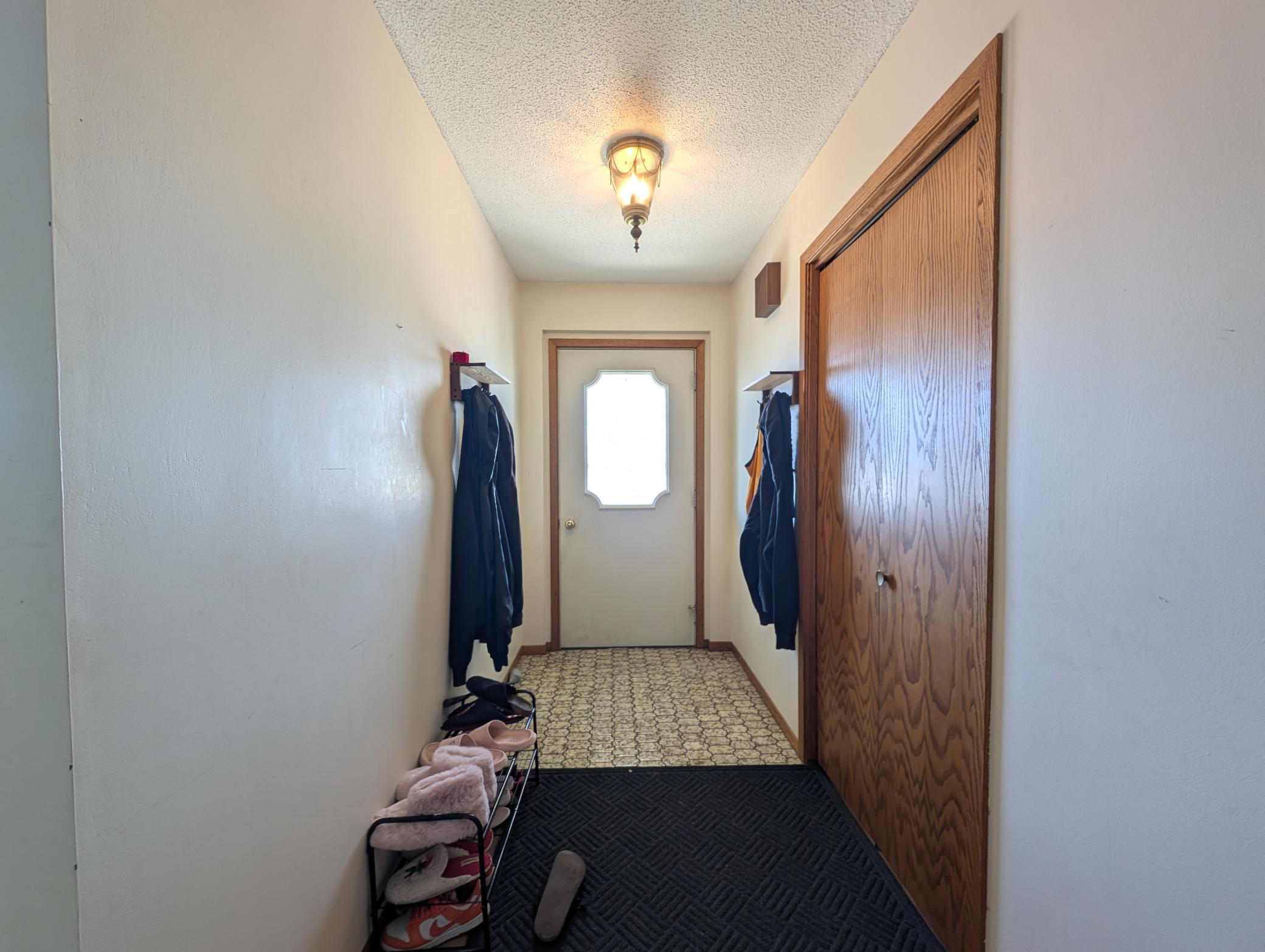 411 6th Avenue Southwest Perham, MN 56573 - Photo 11 of 30