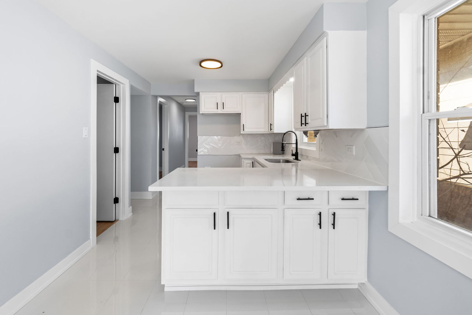 11520 South Aberdeen Street Chicago, IL 60643 - Photo 9 of 32