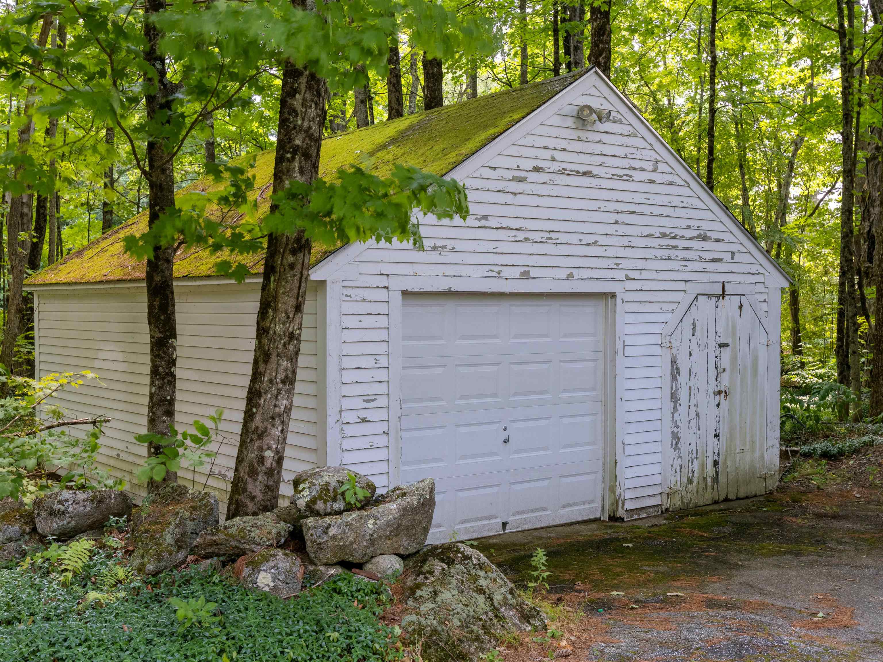 163 Forest Road Hancock, NH 03449 - Photo 27 of 39