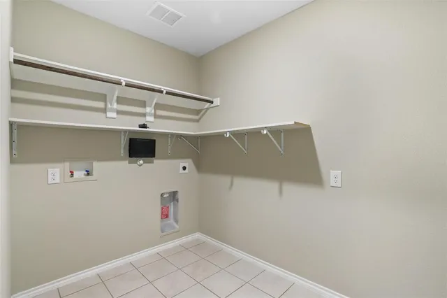 a view of utility room