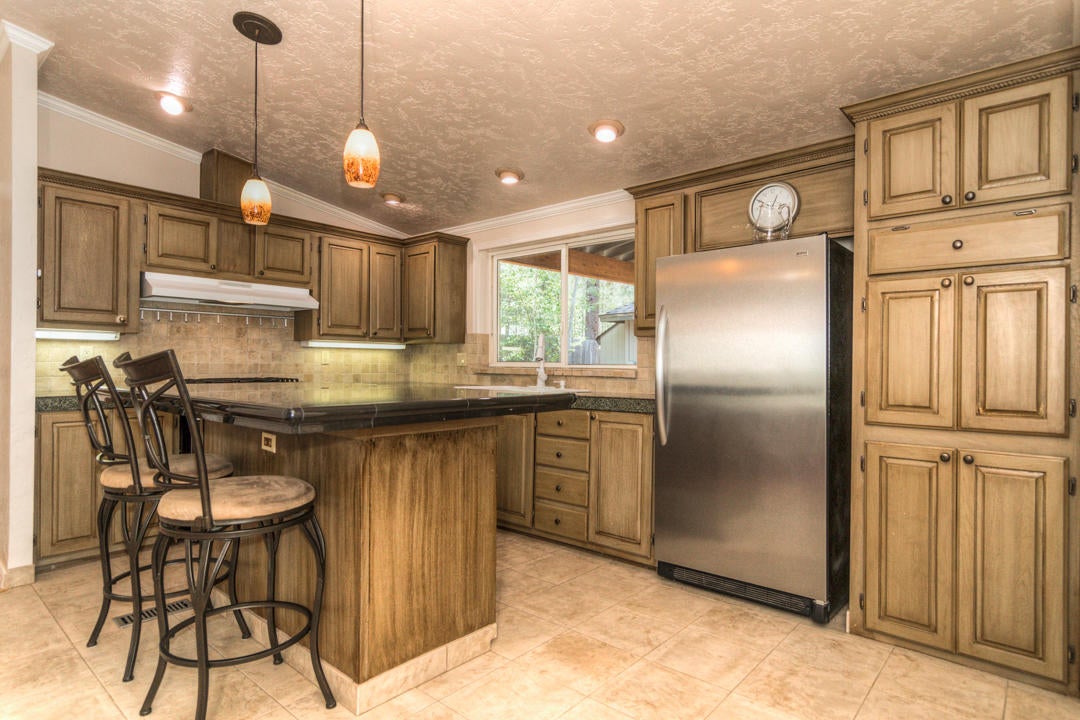 16879 Covina Road Bend, OR 97707 - Photo 15 of 46 13