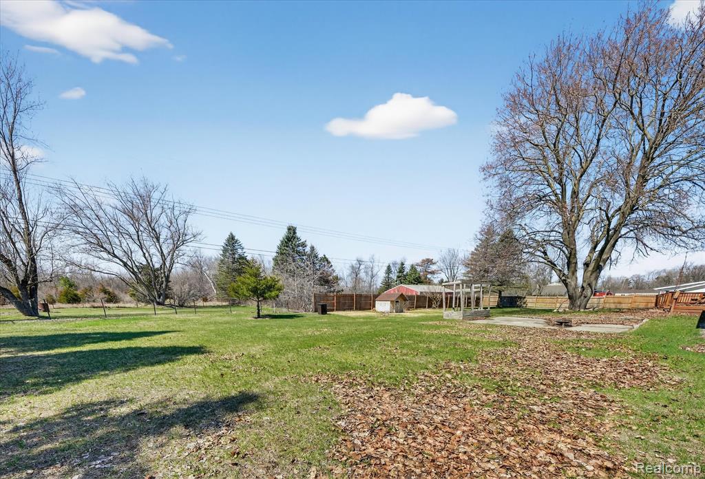 1109 Roods Lake Road Lapeer, MI 48446 - Photo 35 of 39 Gallery Image 35