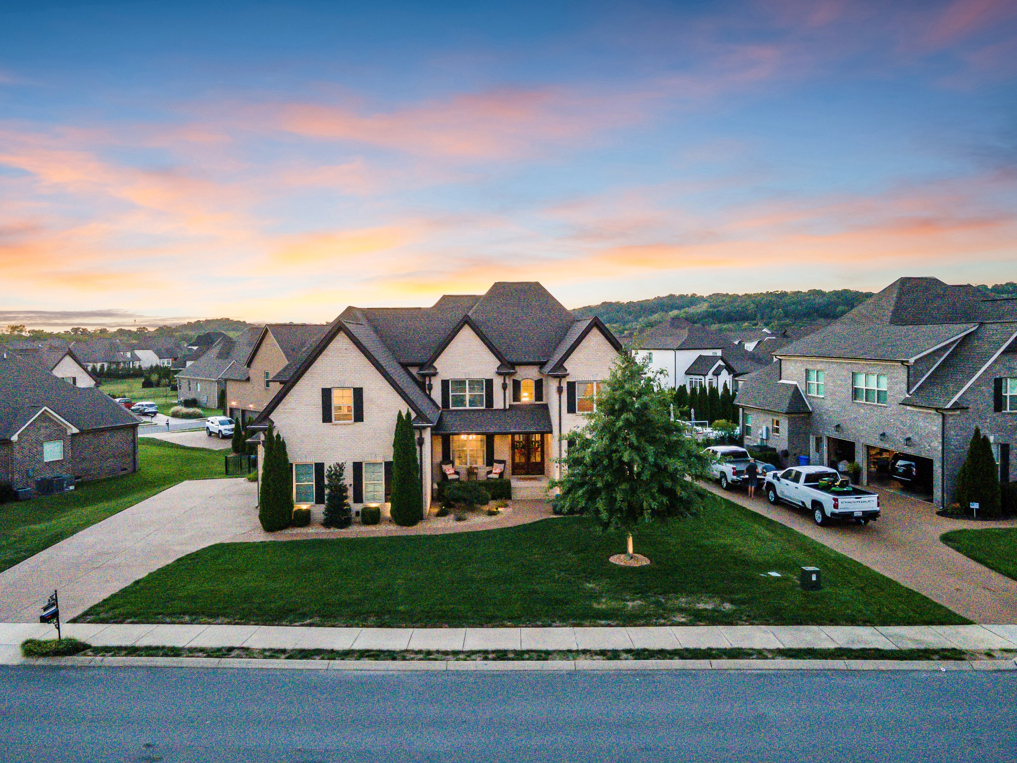 2022 Autumn Ridge Way Spring Hill, TN 37174 - Photo 6 of 66 Gallery Image 6