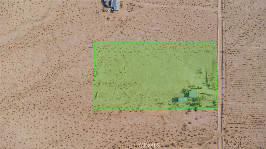 5737 Gammel Road Twentynine Palms, CA 92277 - Photo 47 of 48 a view of a garden with a pathway