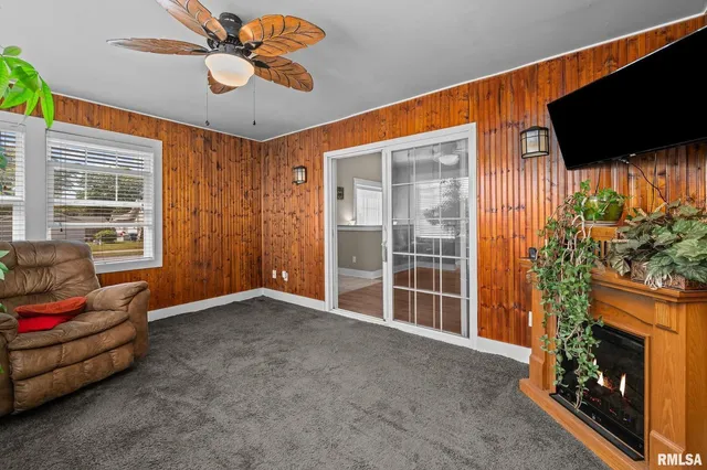 $299,000 | 2720 Kennedy Drive, East Moline, IL 61244