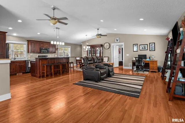 $299,000 | 2720 Kennedy Drive, East Moline, IL 61244