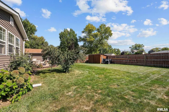 $299,000 | 2720 Kennedy Drive, East Moline, IL 61244