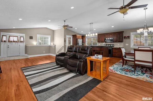 $299,000 | 2720 Kennedy Drive, East Moline, IL 61244