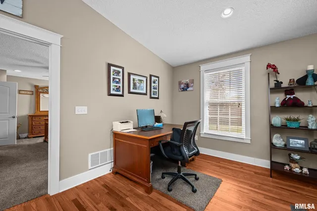 $299,000 | 2720 Kennedy Drive, East Moline, IL 61244