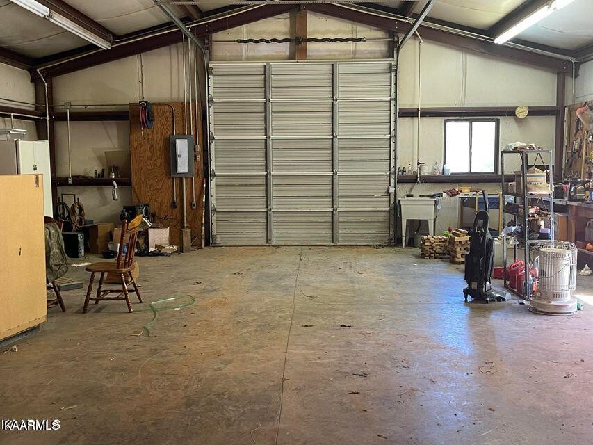 578 Three Point Road Vonore, TN 37885 - Photo 12 of 36