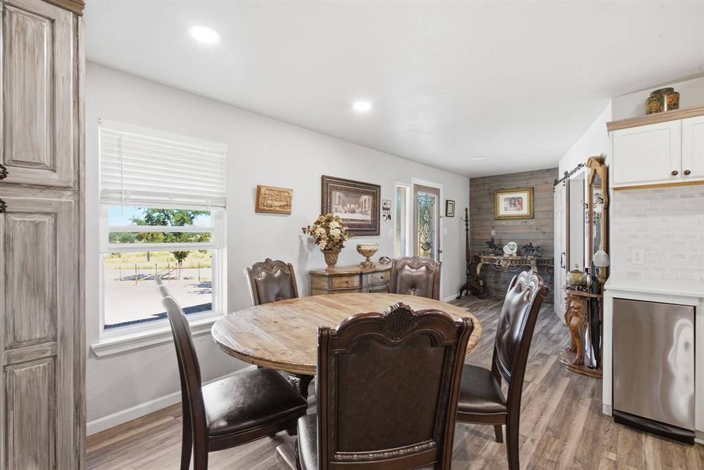 5098 Fairview Road Millsap, TX 76066 - Photo 10 of 40 Gallery Image 10