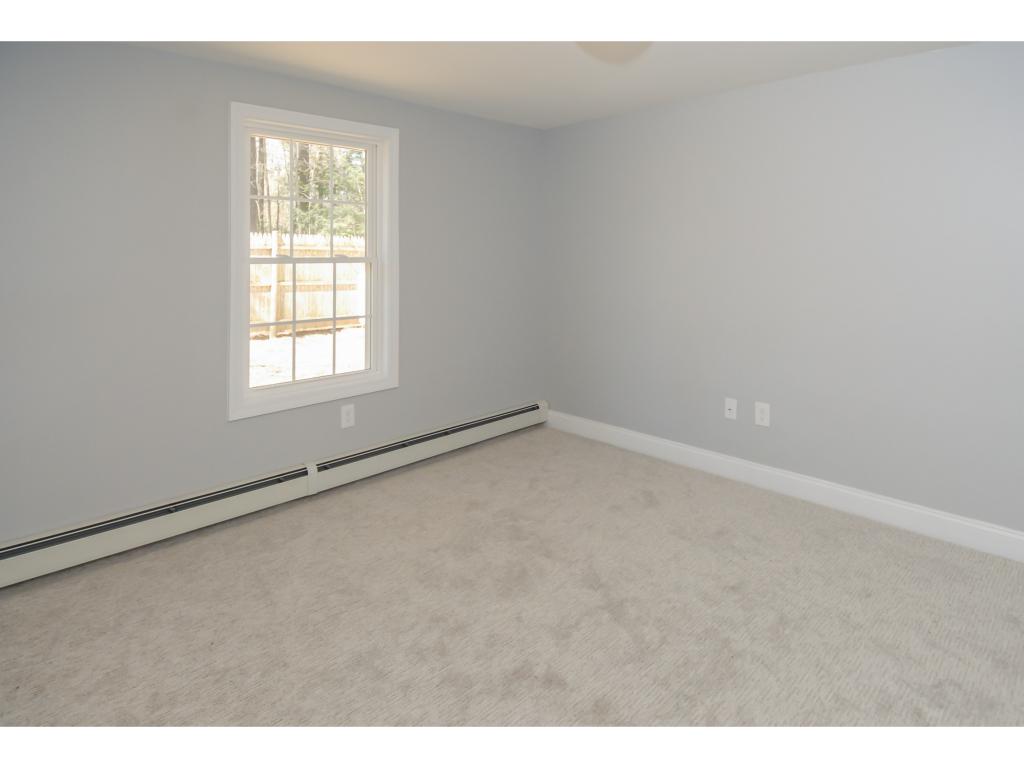 39 Bell Avenue Exeter, NH 03833 - Photo 23 of 34