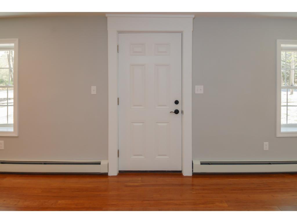 39 Bell Avenue Exeter, NH 03833 - Photo 5 of 34