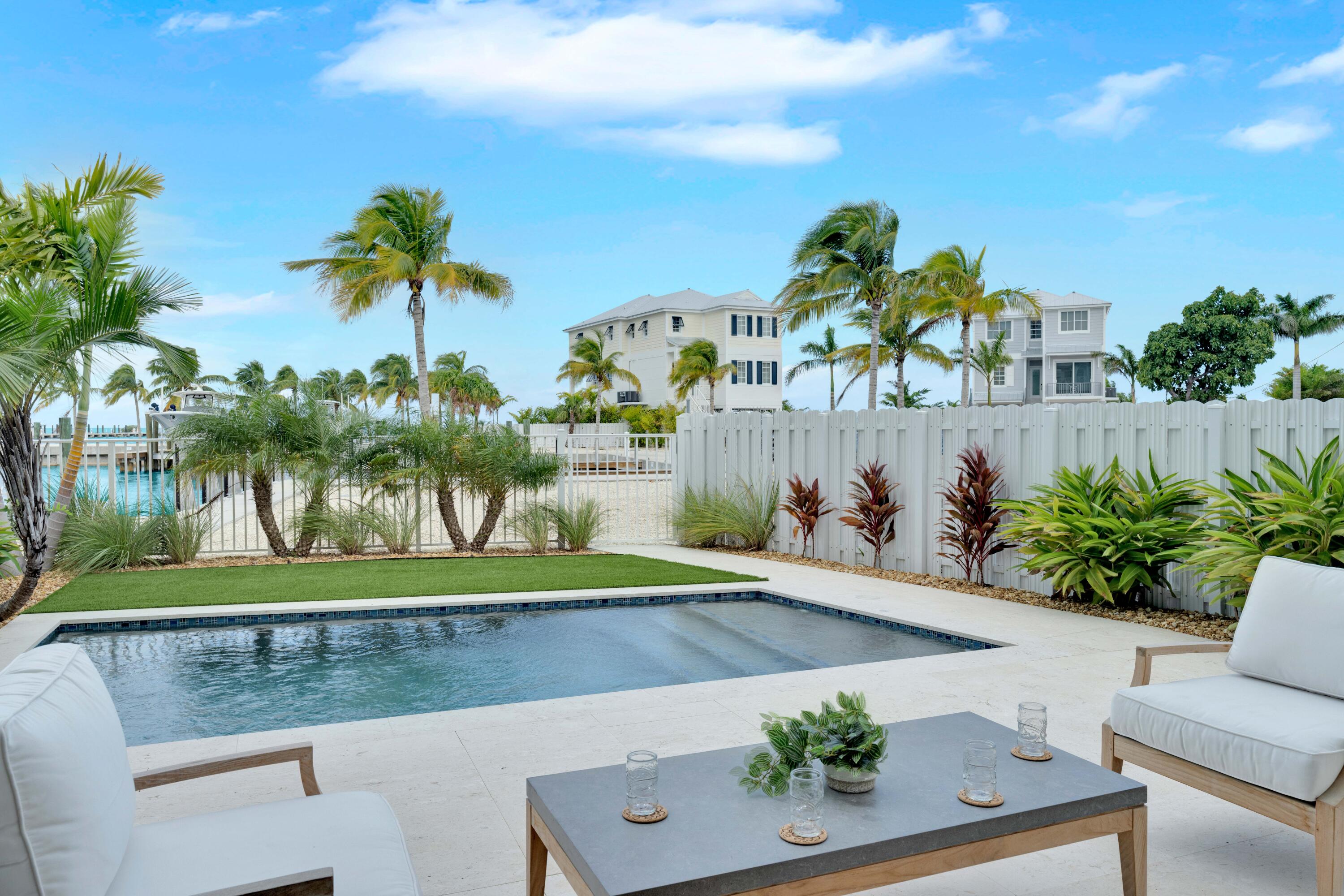 805 39th Street Marathon, FL 33050 - Photo 16 of 60 DSC03830